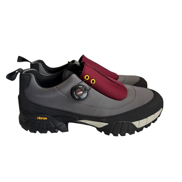 pg INTERCEPTOR | BLK/BLK pg INTERCEPTOR | BLK⁄BLK | PLAYGROUND